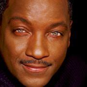donnie simpson eye color.